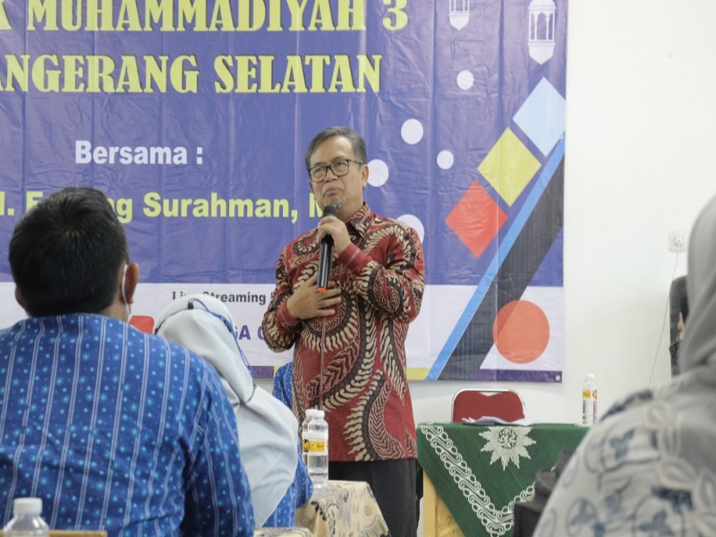 Foto Pengajian Bulanan SMK Muhammadiyah 3 Tangerang Selatan (DR. H. Endang Surahman, MA)