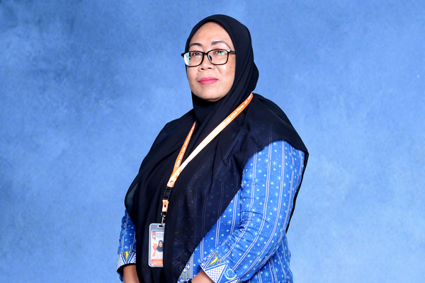 Yayah Komariyah, S.Pd
